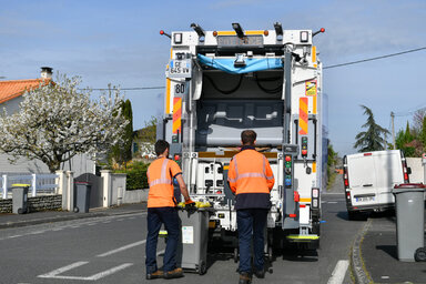 Collectes de ordures menageres poubelle jaune