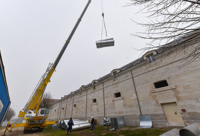 Conservatoire, mise en place de la centrale de traitement d'air ©Bruno Derbord Conservatoire, mise en place de la centrale de traitement d'air ©Bruno Derbord