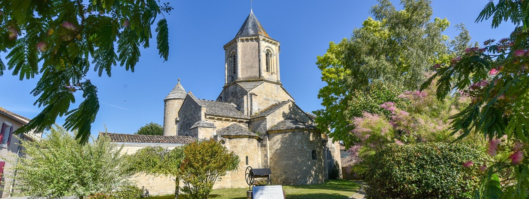 Eglise Saint-Jean l'evangeliste