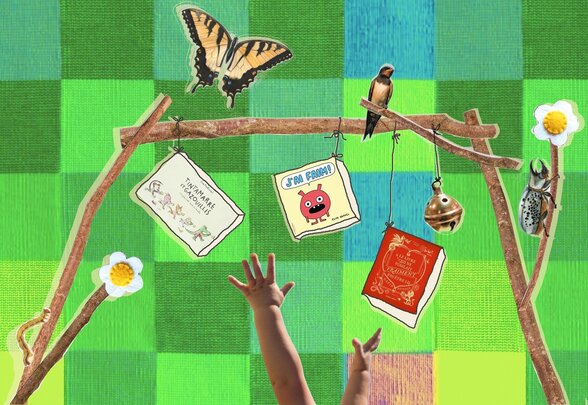 Illustration colorée de livres suspendus à des branches avec un papillon, un oiseau et des mains de bébé tendues vers les livres - Agrandir l'image, fenêtre modale