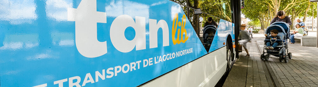 Bus Tanlib©Alex_Giraud