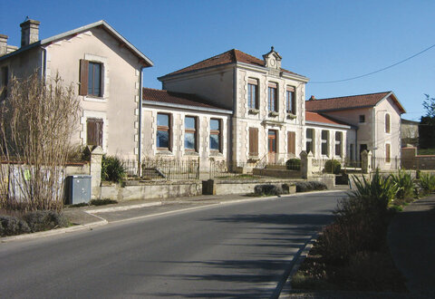 Sansais